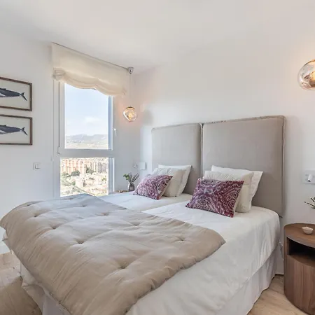 Apartment Skyline 9 Pool & Parking Free Malaga