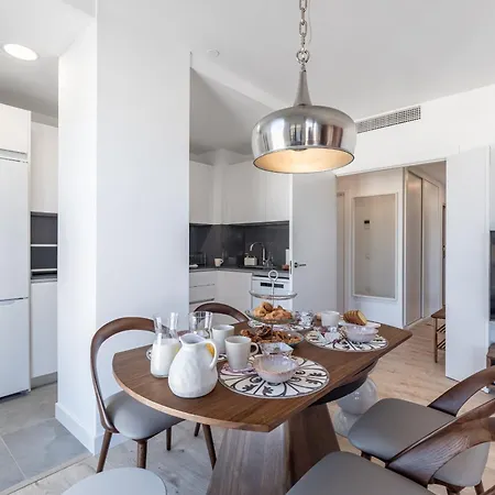 Apartment Skyline 9 Pool & Parking Free Malaga
